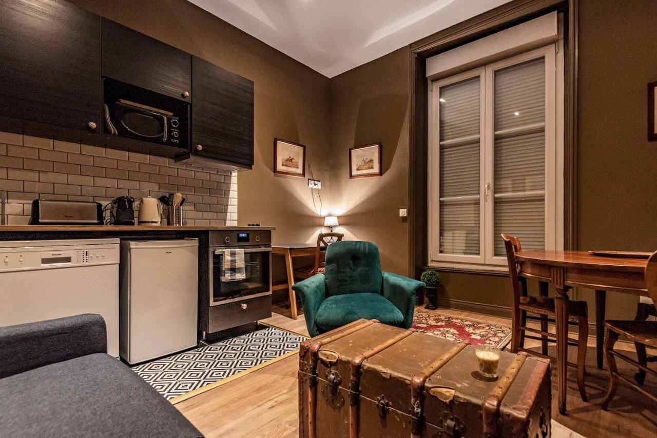 Suites Du General Leclerc Реймс Экстерьер фото